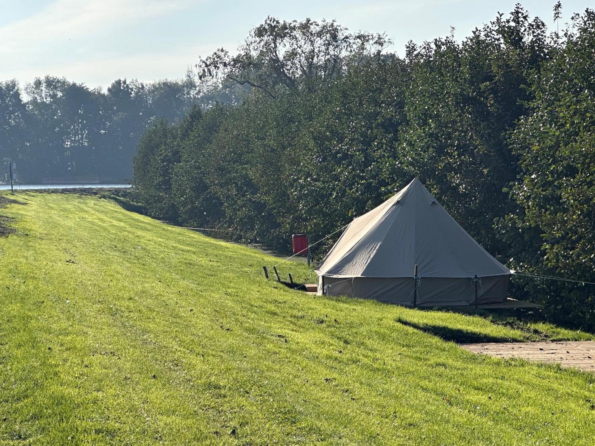 Bell Tent Warmond エクステリア 写真